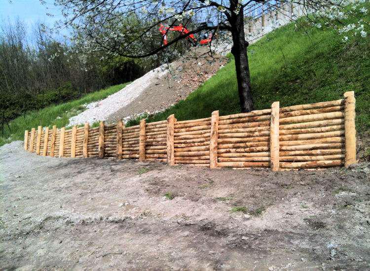Realizzazione scarpate con recinzione in legno a GAVI (AL)