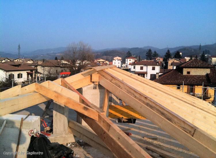 Tetto di legno a Stazzano